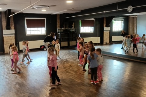 Zajęcia Rytmodance dla dzieci 4-5,5 lat cz. 4