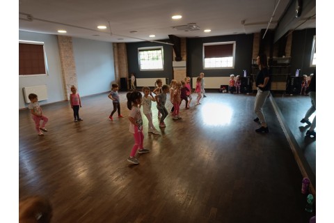 Zajęcia Rytmodance dla dzieci 4-5,5 lat cz. 4