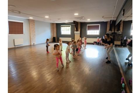 Zajęcia Rytmodance dla dzieci 4-5,5 lat cz. 4