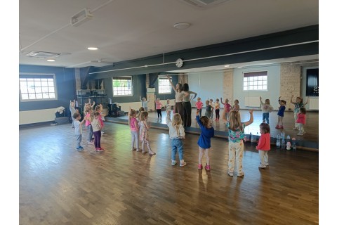 Zajęcia Rytmodance dla dzieci 4-5,5 lat cz. 5