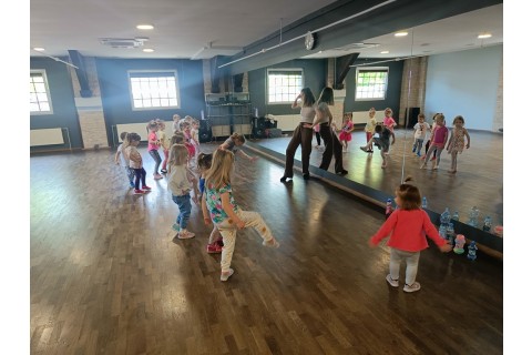 Zajęcia Rytmodance dla dzieci 4-5,5 lat cz. 5