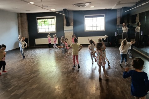 Zajęcia Rytmodance dla dzieci 4-5,5 lat cz. 5