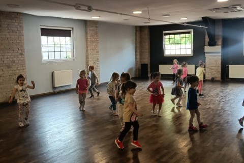 Zajęcia Rytmodance dla dzieci 4-5,5 lat cz. 5