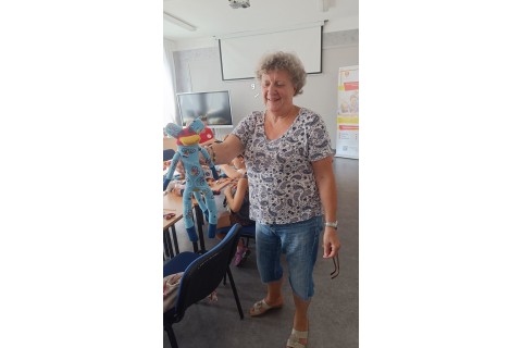 Charytatywna akcja szycia małpek