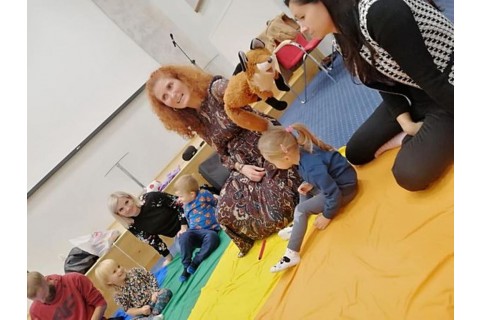 Zajęcia umuzykalniające dla dzieci w wieku 2-3 lata 12.10.2023r.