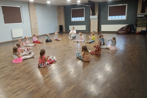Zajęcia Rytmodance dla dzieci 4-5,5 lat