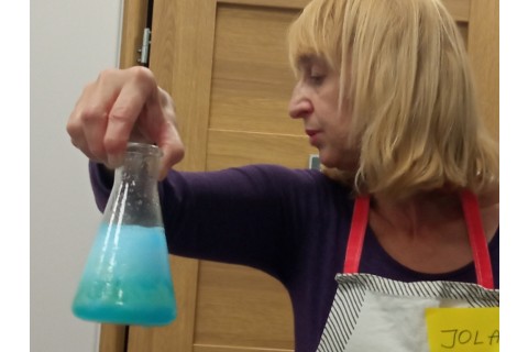 Warsztaty chemiczne „Akademia Młodego Naukowca” dla dzieci 9-12 lat