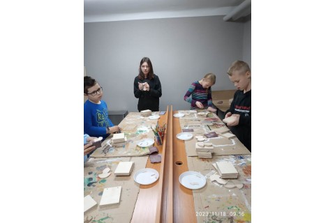 Warsztaty dla dzieci 10+ „Zabawy z drewnem”