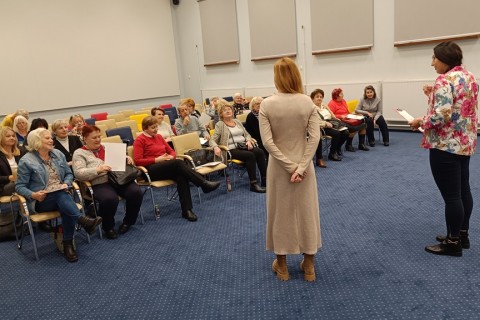 ĆWICZENIA PAMIĘCI I KONCENTRACJI SENIORÓW NA WESOŁO