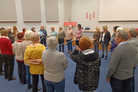 ĆWICZENIA PAMIĘCI I KONCENTRACJI SENIORÓW NA WESOŁO