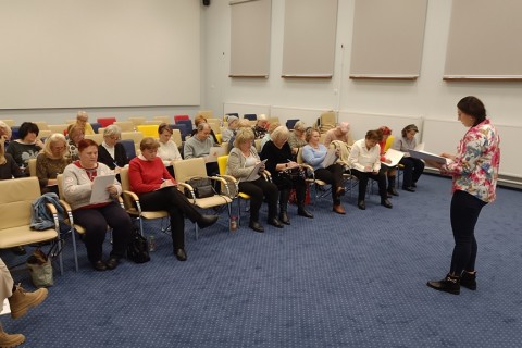 ĆWICZENIA PAMIĘCI I KONCENTRACJI SENIORÓW NA WESOŁO