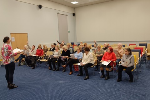 ĆWICZENIA PAMIĘCI I KONCENTRACJI SENIORÓW NA WESOŁO