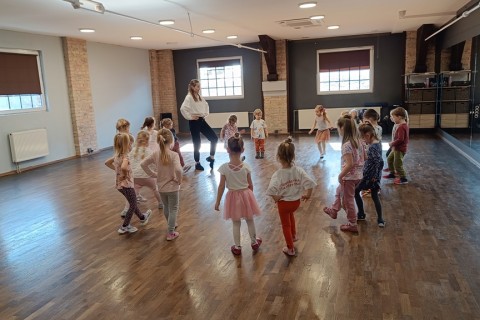 Zajęcia Rytmodance dla dzieci 4-5,5 lat
