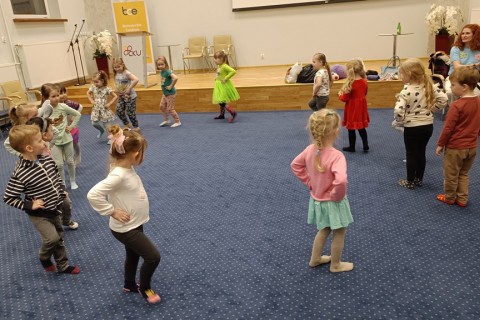 Zajęcia umuzykalniające dla dzieci w wieku 4-5 lat