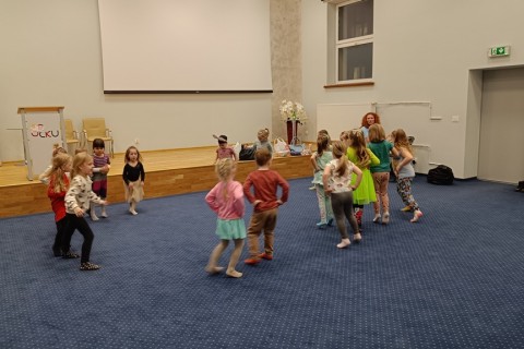 Zajęcia umuzykalniające dla dzieci w wieku 4-5 lat