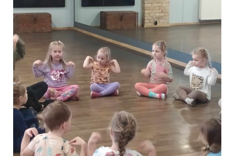 Zajęcia Rytmodance dla dzieci 4-5,5 lat