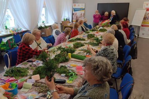 Warsztaty kreatywne dla seniorów - Palma wielkanocna
