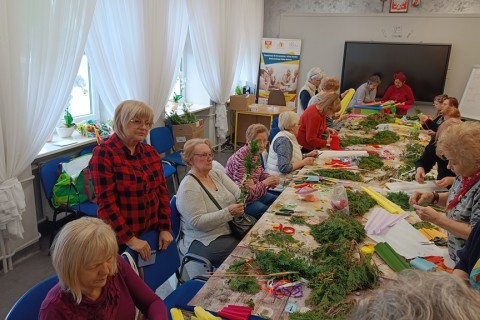 Warsztaty kreatywne dla seniorów - Palma wielkanocna