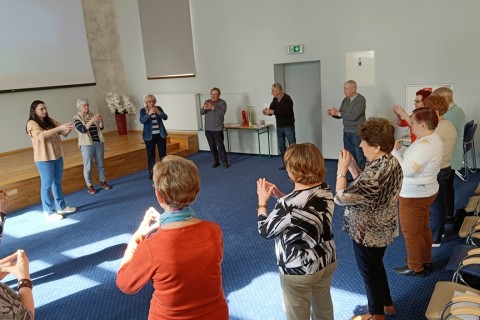 Ćwiczenia pamięci i koncentracji seniorów