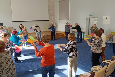 Ćwiczenia pamięci i koncentracji seniorów
