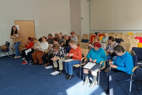 Ćwiczenia pamięci i koncentracji seniorów