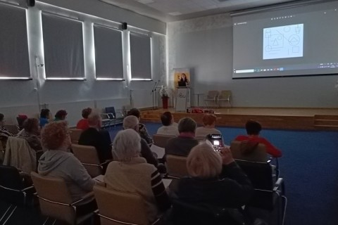 Ćwiczenia pamięci i koncentracji seniorów