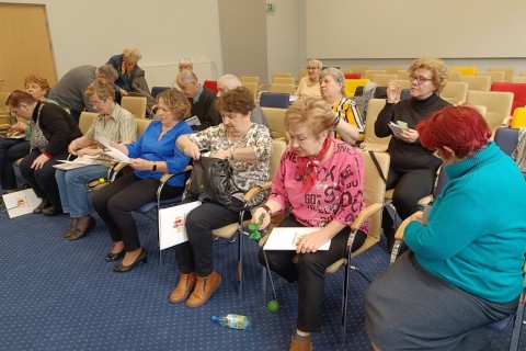 Ćwiczenia pamięci i koncentracji seniorów