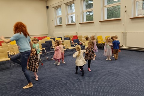 Zajęcia umuzykalniające dla dzieci w wieku 4-5 lat