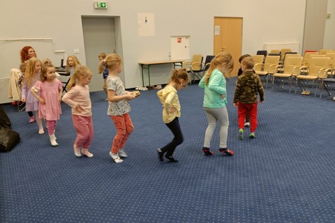 Zajęcia umuzykalniające dla dzieci w wieku 4-5 lat