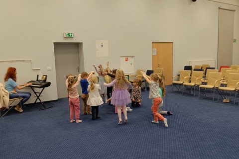 Zajęcia umuzykalniające dla dzieci w wieku 4-5 lat