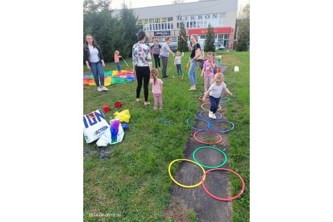 Bawmy się razem - zabawy sensoryczne dla rodziców i dzieci w wieku 3-5