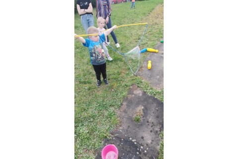 Bawmy się razem - zabawy sensoryczne dla rodziców i dzieci w wieku 3-5