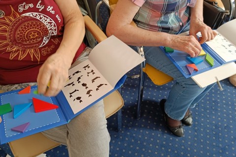 Ćwiczenia pamięci i koncentracji seniorów