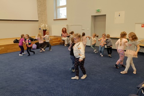 Zajęcia umuzykalniające dla dzieci w wieku 4-5 lat