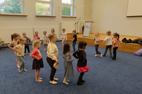 Zajęcia umuzykalniające dla dzieci w wieku 4-5 lat