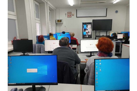 Warsztaty komputerowo-smartfonowe dla seniorów