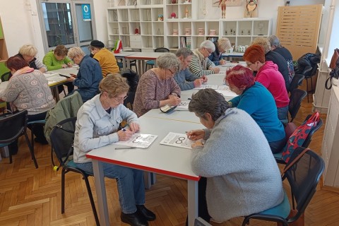 Ćwiczenia pamięci i koncentracji seniorów