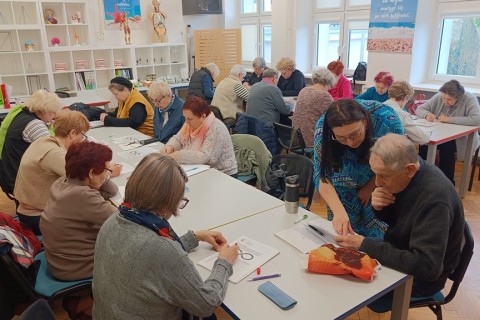 Ćwiczenia pamięci i koncentracji seniorów