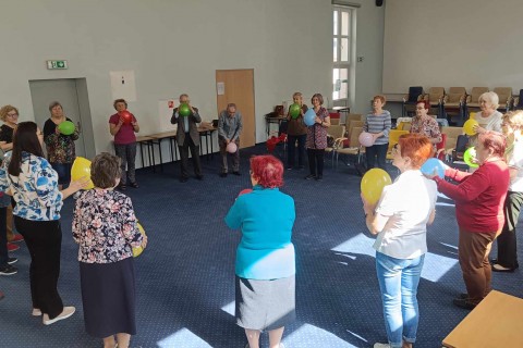 ĆWICZENIA PAMIĘCI I KONCENTRACJI SENIORÓW NA WESOŁO