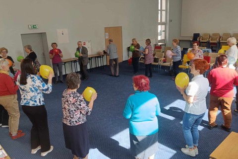 ĆWICZENIA PAMIĘCI I KONCENTRACJI SENIORÓW NA WESOŁO