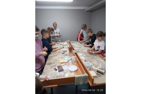 Warsztaty dla dzieci 10+ „Zabawy z drewnem”