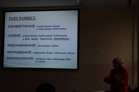 Wykłady „Wpływ żywienia na pamięć” i „Dlaczego warto czytać etykiety na produktach spożywczych”