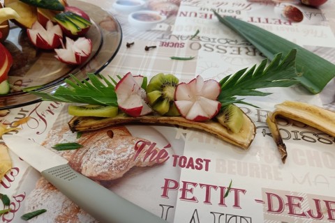 Warsztaty artystyczne dla seniorów - carving