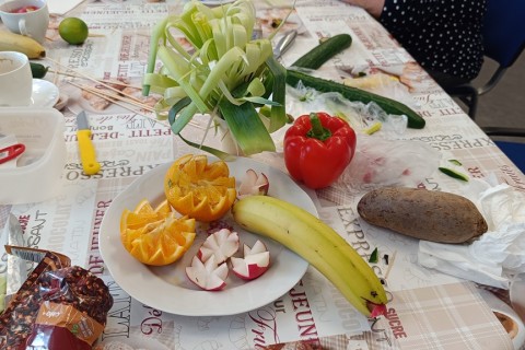 Warsztaty artystyczne dla seniorów - carving