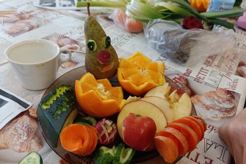 Warsztaty artystyczne dla seniorów - carving