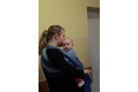 Kwiecień z mamami. Nauka chustowania