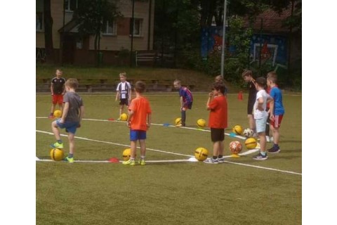 ZAJĘCIA SPORTOWE DLA DZIECI KLAS I - IV