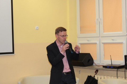 Wykład dla rodziców wychowujących synów: „Wychowujesz mężczyznę”