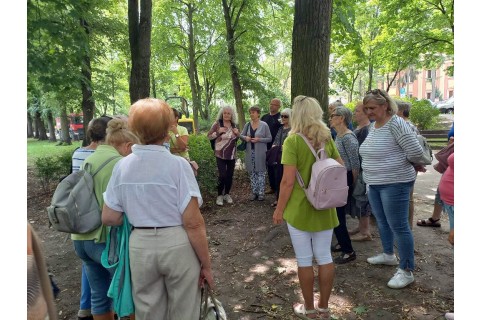 Spacer historyczny dla seniorów