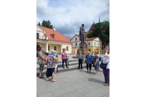 Spacer historyczny dla seniorów